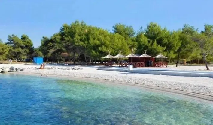 Stylish Suburb Apartment With Private Parking & Wifi, Between City Centre And Brijuni Pristine Seaside 普拉